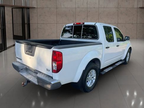 Used 2016 Nissan Frontier SV RWD image 6