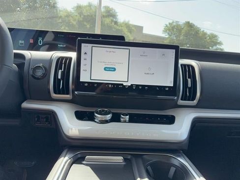New 2026 Ford Expedition Active RWD image 13