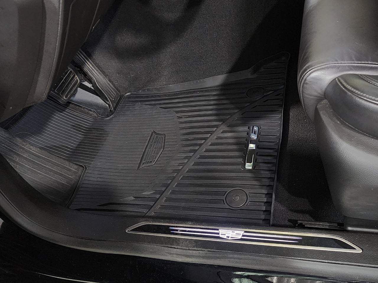 Used 2018 Cadillac CT6 Luxury AWD/4WD image 13