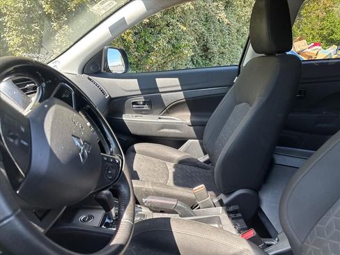 Used 2024 Mitsubishi Outlander Sport AWD image 17