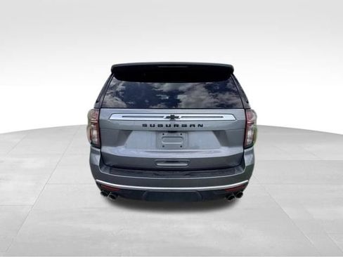 Used 2021 Chevrolet Suburban High Country w/ Premium Package 2 AWD/4WD image 5