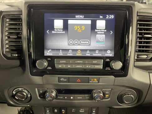 Used 2023 Nissan Frontier PRO-4X w/ Pro Convenience Package image 23