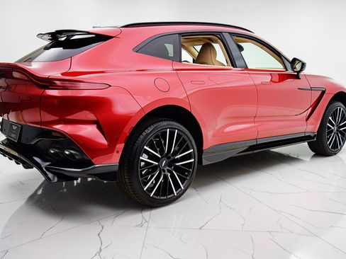 Used 2023 Aston Martin DBX 707 AWD/4WD image 9