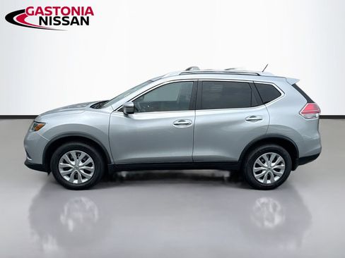 Used 2016 Nissan Rogue S w/ Appearance Package FWD image 5