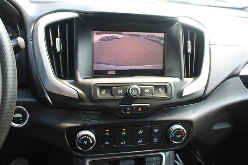 Used 2022 GMC Terrain SLE FWD image 14