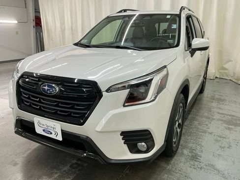 Used 2023 Subaru Forester Premium AWD/4WD image 8