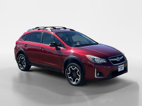 Used 2017 Subaru Crosstrek 2.0i Limited image 8