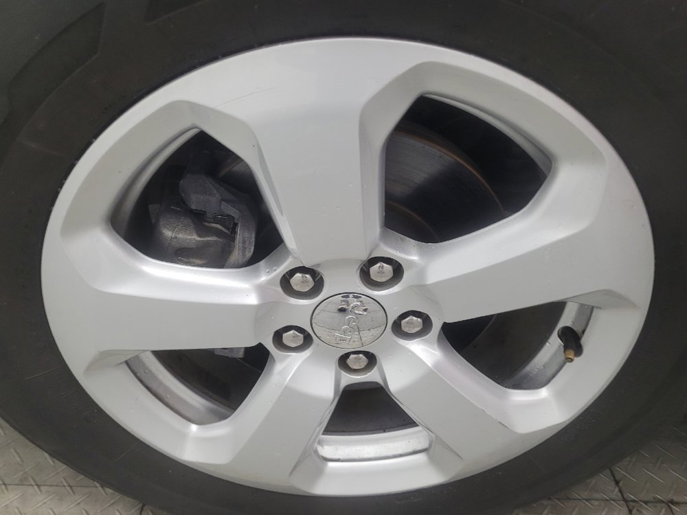 Used 2019 Jeep Compass Latitude FWD image 31