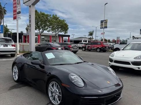 Used 2024 Porsche 911 Carrera image 5