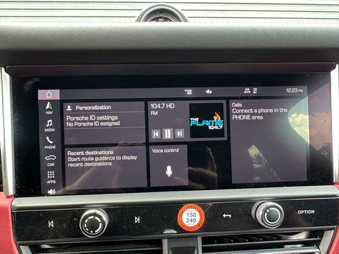 Certified 2023 Porsche Macan S AWD/4WD image 32