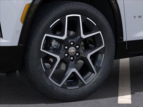 New 2026 Chevrolet Traverse High Country image 9