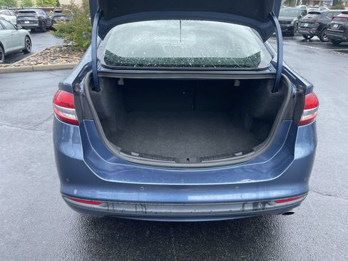 Used 2018 Ford Fusion SE w/ Fusion SE Technology Package FWD image 36