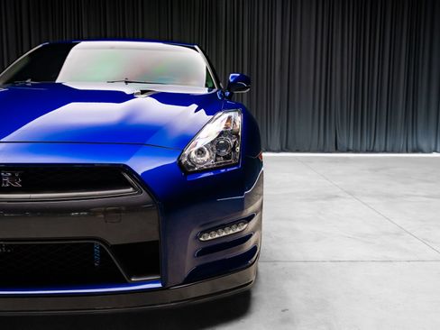 Used 2013 Nissan GT-R Black Edition AWD/4WD image 18