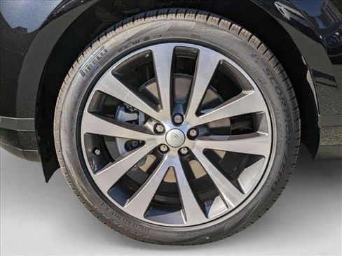 New 2026 Land Rover Range Rover Evoque S image 10