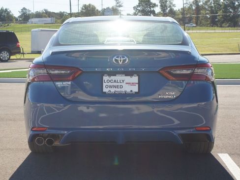 Used 2024 Toyota Camry XSE image 3
