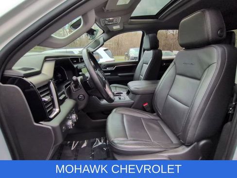 Used 2024 GMC Sierra 1500 Denali w/ Technology Package AWD/4WD image 21