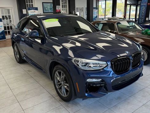 Used 2019 BMW X4 xDrive30i w/ Executive Package AWD/4WD image 3