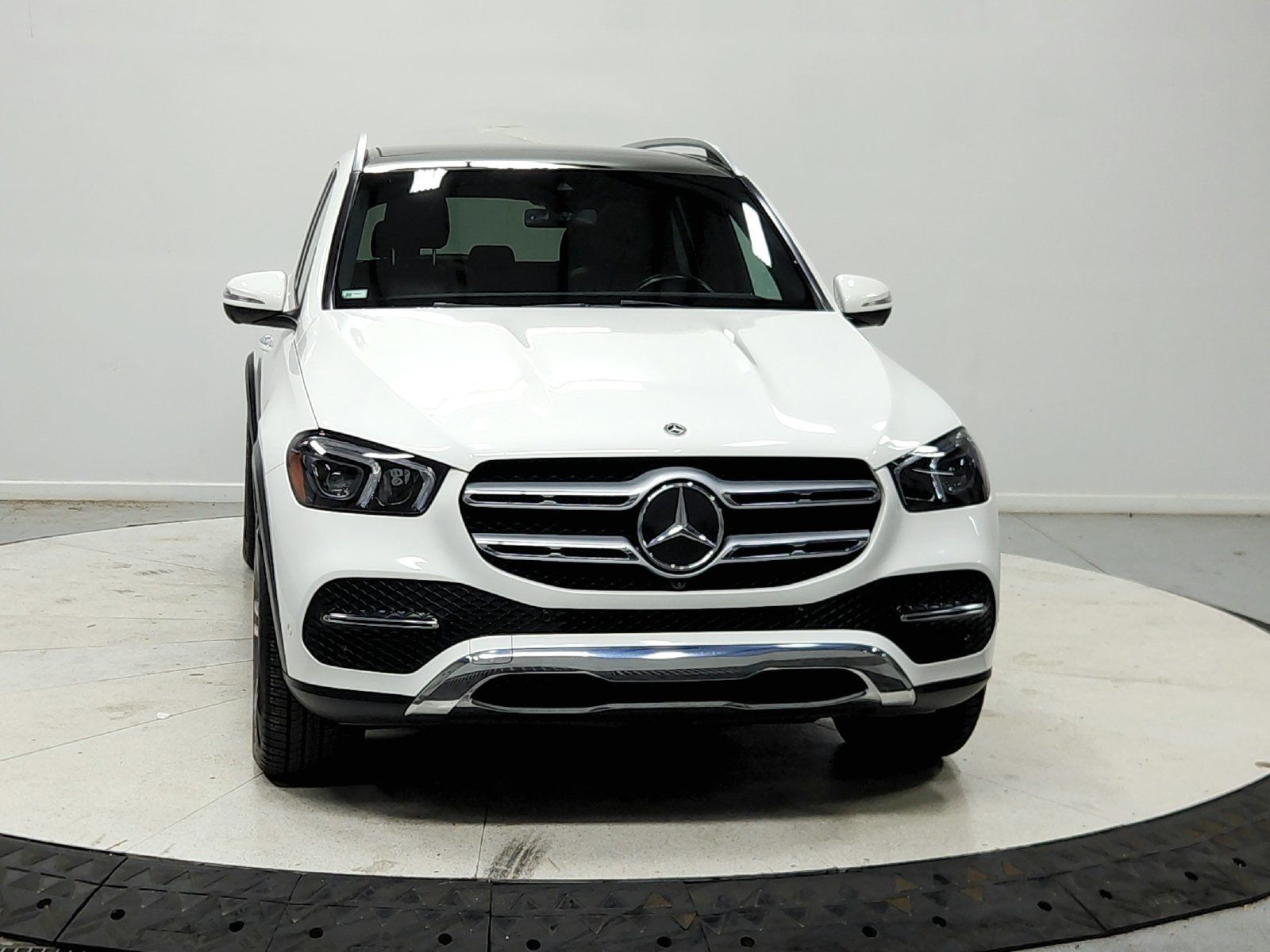 Used 2022 Mercedes-Benz GLE 350 image 3