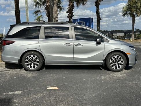 New 2026 Honda Odyssey EX-L image 2