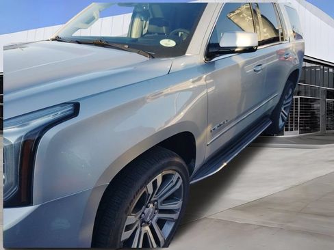 Used 2018 GMC Yukon Denali w/ Open Road Package AWD/4WD image 11