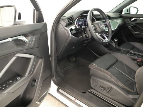 Used 2019 Audi Q3 2.0T Prestige AWD/4WD image 27