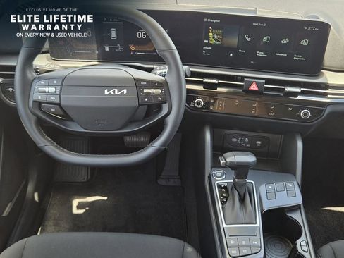 Used 2026 Kia Sportage LX w/ LX Convenience Package FWD image 26