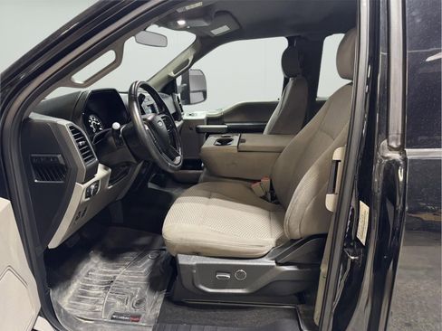 Used 2018 Ford F150 XLT w/ Equipment Group 301A Mid RWD image 27
