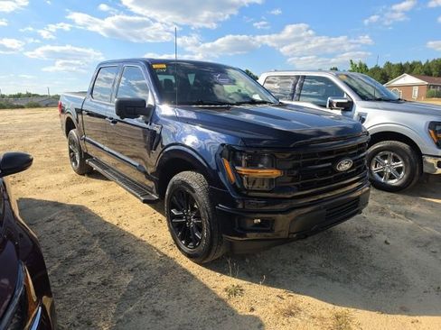 Used 2025 Ford F150 XLT w/ Equipment Group 303A High AWD/4WD image 3