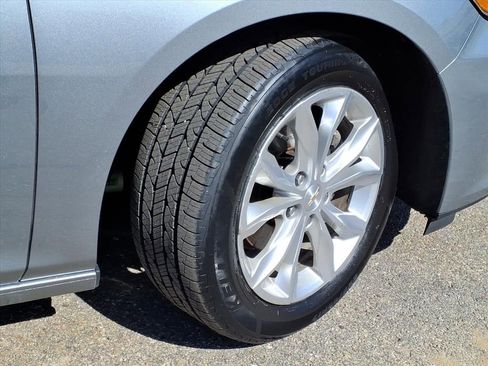 Used 2024 Chevrolet Malibu LT FWD image 5
