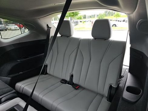 Used 2025 Acura MDX w/ Technology Package FWD image 22