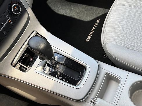 Used 2015 Nissan Sentra SV w/ Style Package image 17