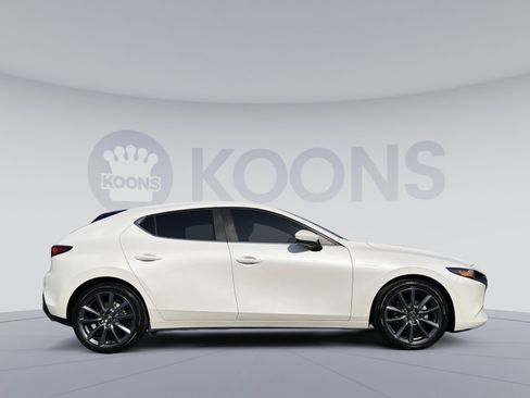 Used 2022 MAZDA MAZDA3 s image 8