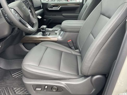 New 2026 Chevrolet Silverado 1500 RST w/ RST All Star Premium Package AWD/4WD image 12
