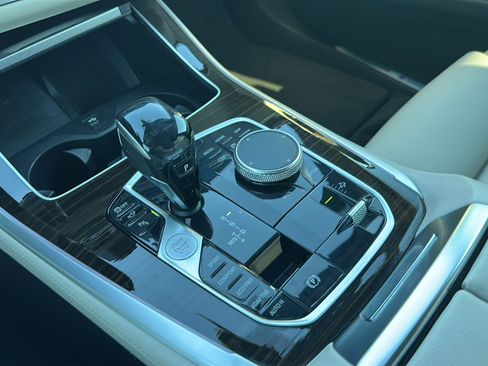 Used 2021 BMW X5 sDrive40i w/ M Sport Package image 34