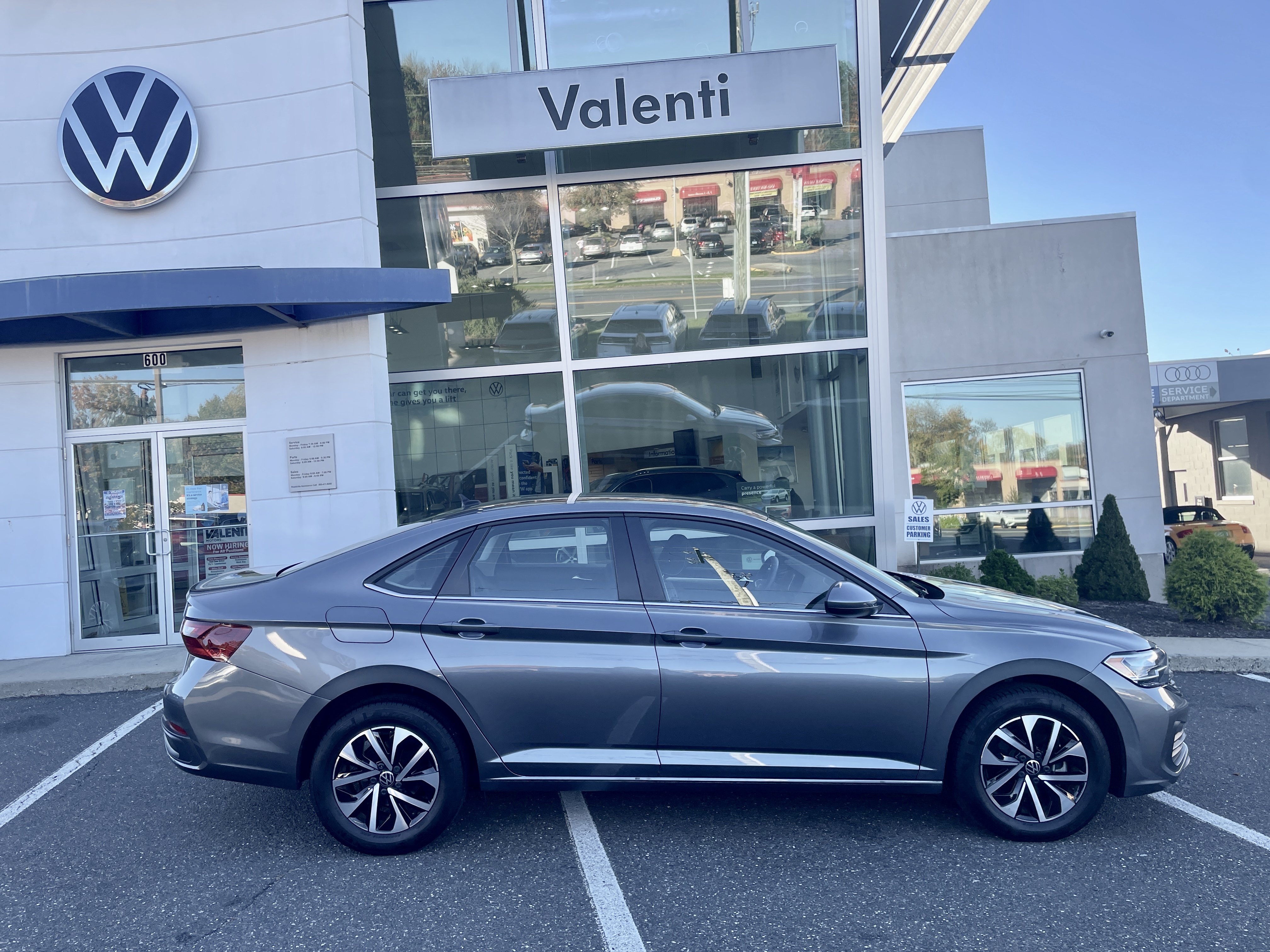 Certified 2024 Volkswagen Jetta S FWD image 3
