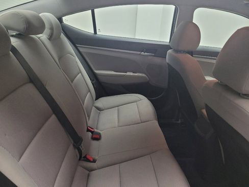Used 2018 Hyundai Elantra SE FWD image 19