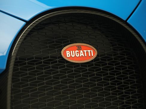 Used 2021 Bugatti Chiron Pur Sport image 31