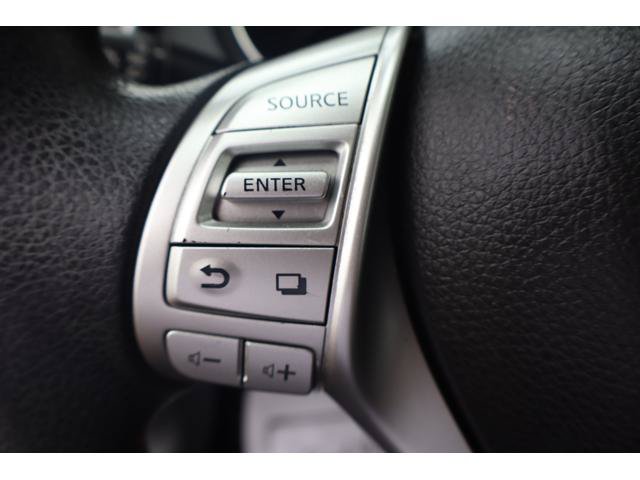 Used 2015 Nissan Rogue SV AWD/4WD image 12