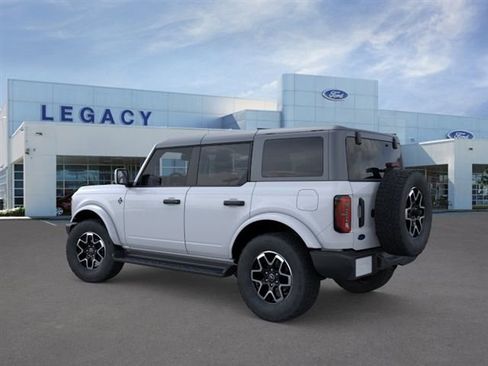 New 2026 Ford Bronco Outer Banks AWD/4WD image 4
