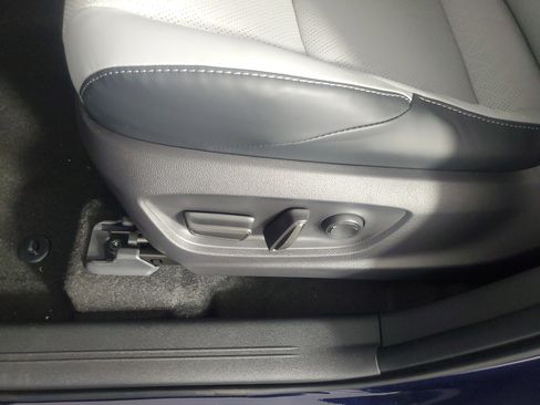 New 2026 Subaru Solterra Premium image 25