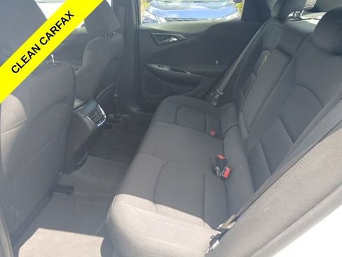 Used 2024 Chevrolet Malibu LT FWD image 9