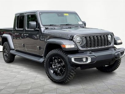 New 2025 Jeep Gladiator Sport