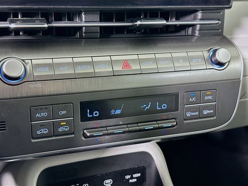 Used 2025 Hyundai Kona SEL image 23