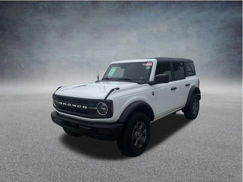 Used 2025 Ford Bronco Big Bend AWD/4WD image 3