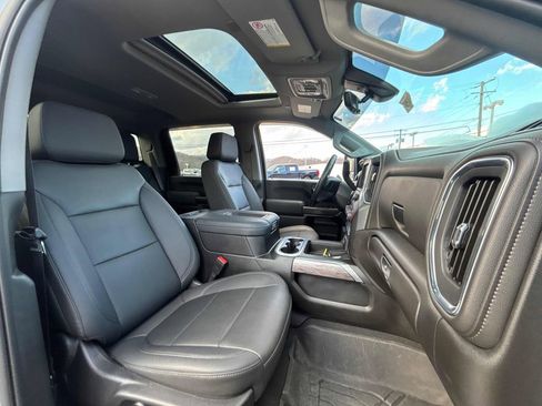 Used 2022 Chevrolet Silverado 2500 LTZ w/ LTZ Premium Package image 33