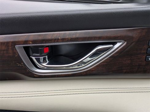 Used 2020 Subaru Ascent Touring image 11