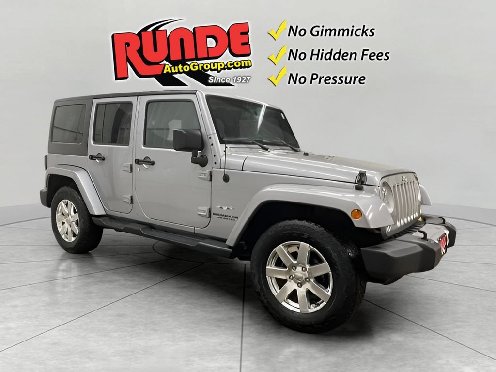 Used 2016 Jeep Wrangler Unlimited Sahara w/ Connectivity Group AWD/4WD image 7