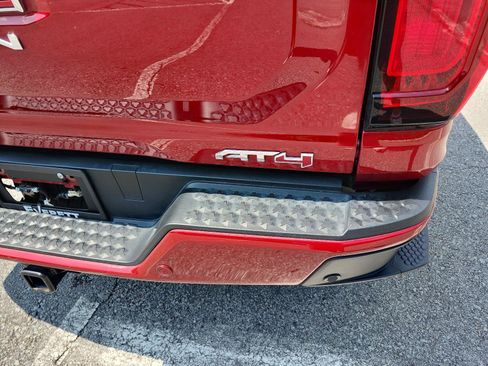 Used 2026 GMC Canyon AT4 AWD/4WD image 4