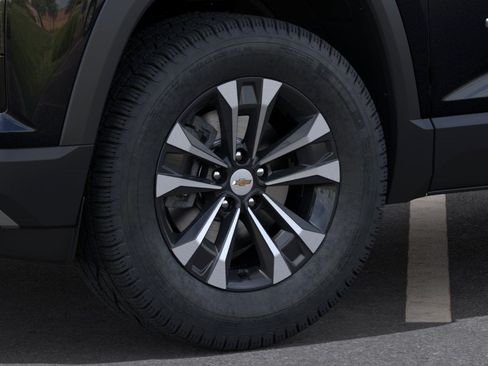 New 2027 Chevrolet Equinox LT w/ Convenience Package II FWD image 9