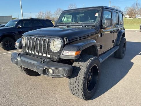 Used 2019 Jeep Wrangler Unlimited Sahara w/ Safety Group image 3